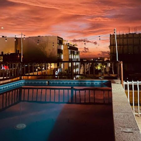 Chingon Anarchy Hotel & Roof بلايا ديل كارمن المظهر الخارجي الصورة
