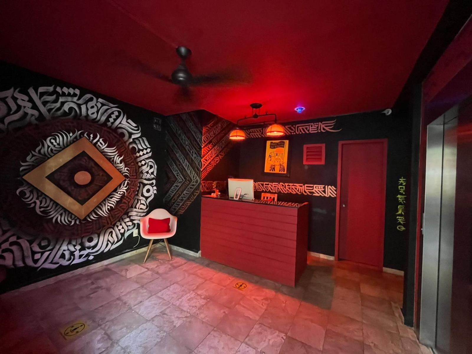 Chingon Anarchy Hotel & Roof بلايا ديل كارمن المظهر الخارجي الصورة